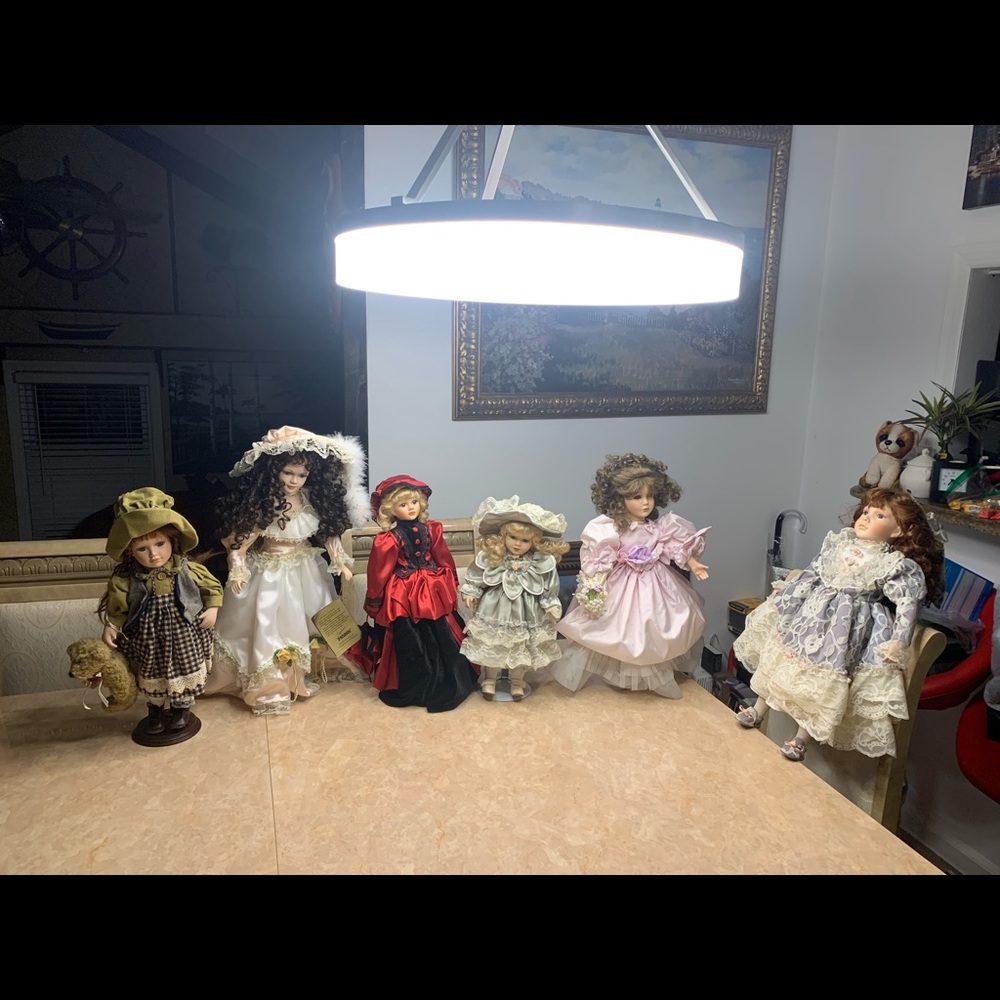 Lot of porcelains dolls COLLECTION great value